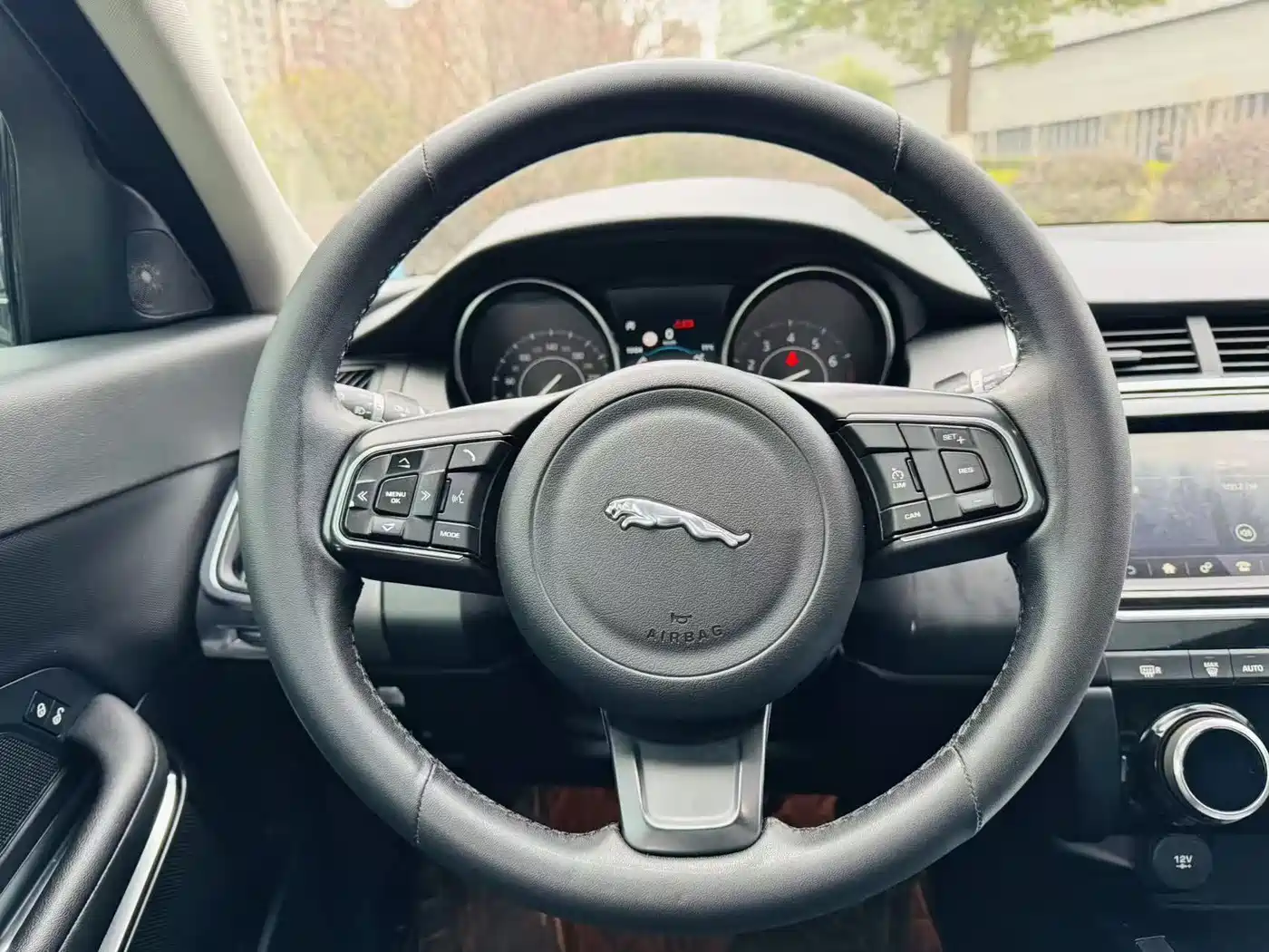 Jaguar E-PACE 2019 2018 Model P200 China V