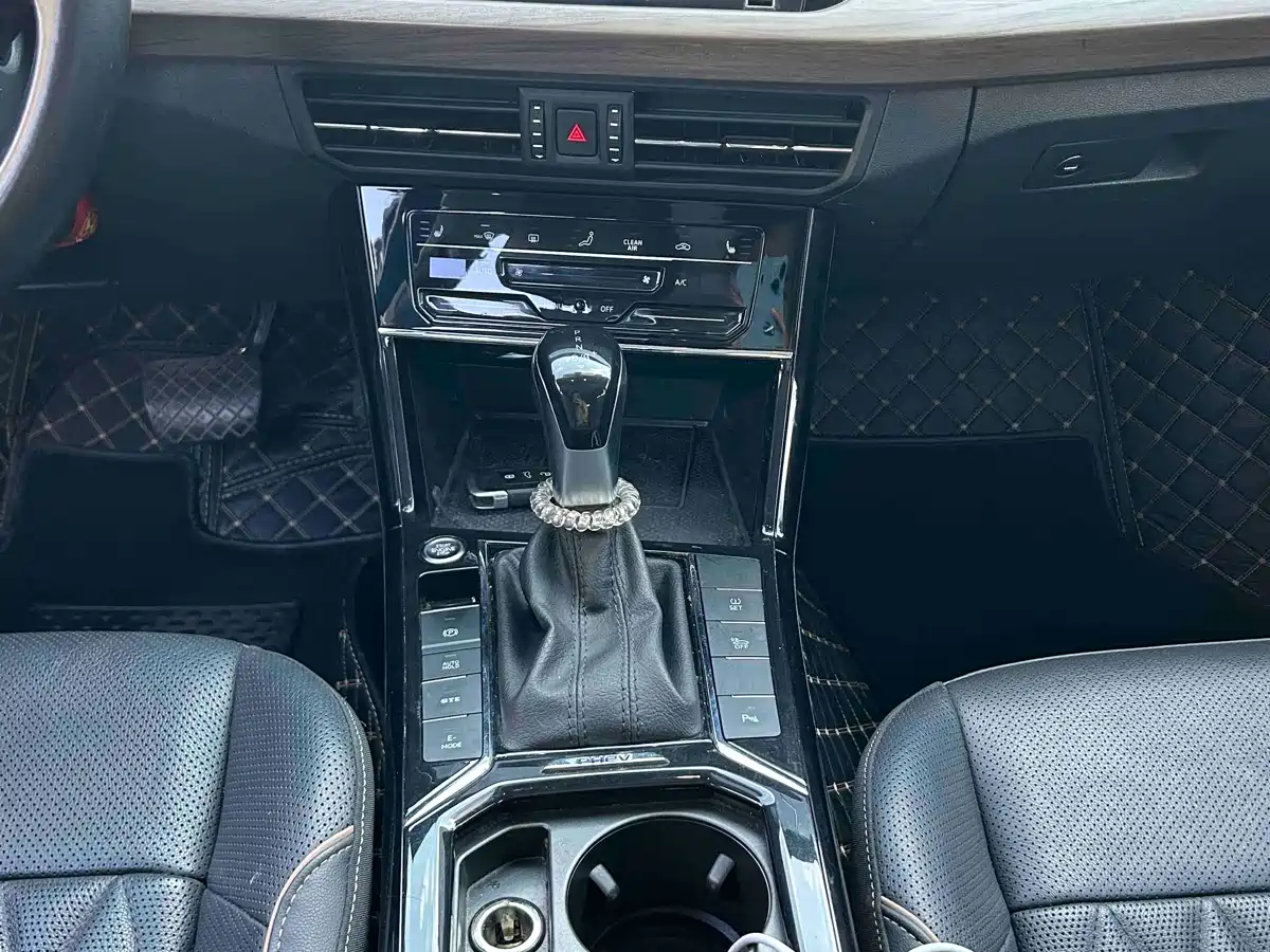 VOLKSWAGEN PASSAT NEW ENERGY