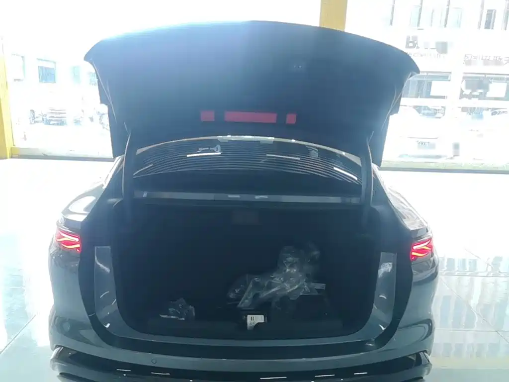 BYD Han L 2025 2025 DM-p 4WD LiDAR Flagship