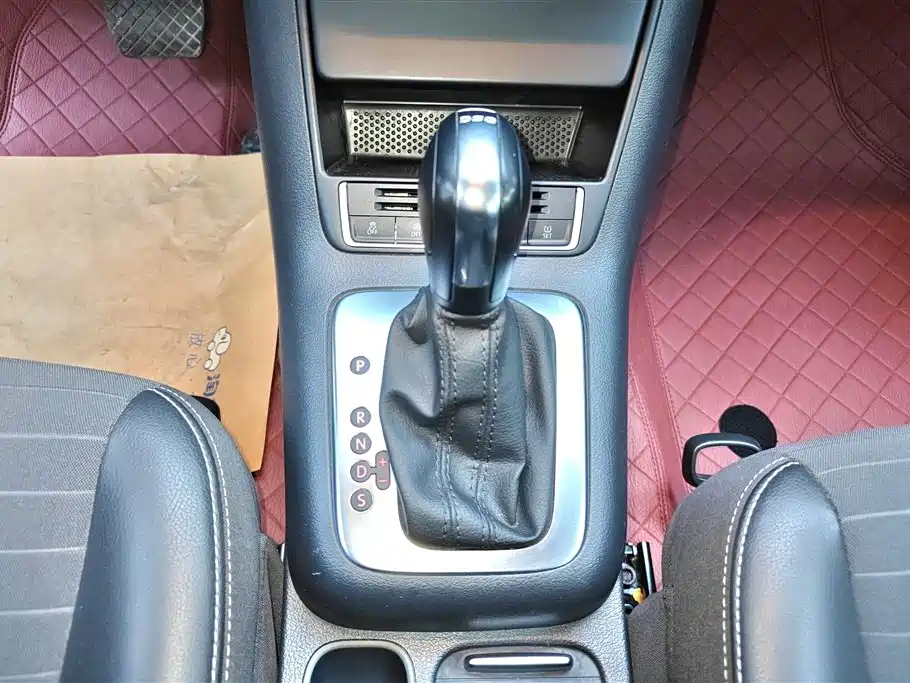 Volkswagen Tiguan 2016 280TSI Automatic 2WD Silk Road Fashion Edition фото 16