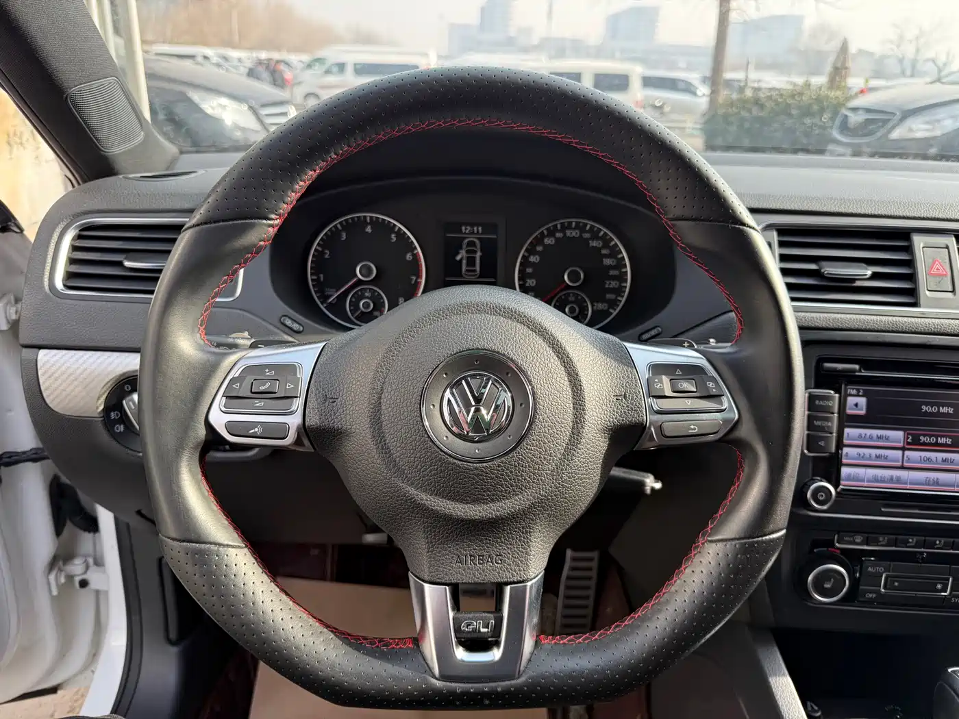 Volkswagen Sagitar 2013 2.0TSI GLI фото 29
