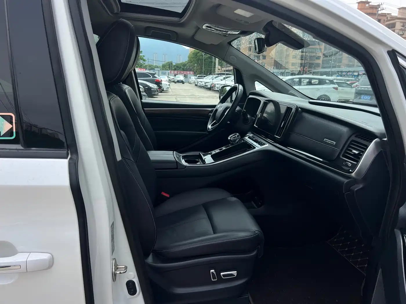 GAC Trumpchi Trumpchi M8 2021 Master Series 390T Ultimate Edition фото 15