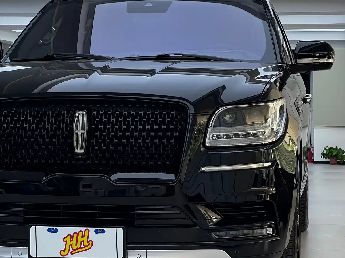 Lincoln Navigator 2019 3.5T Ultimate China VI фото 36