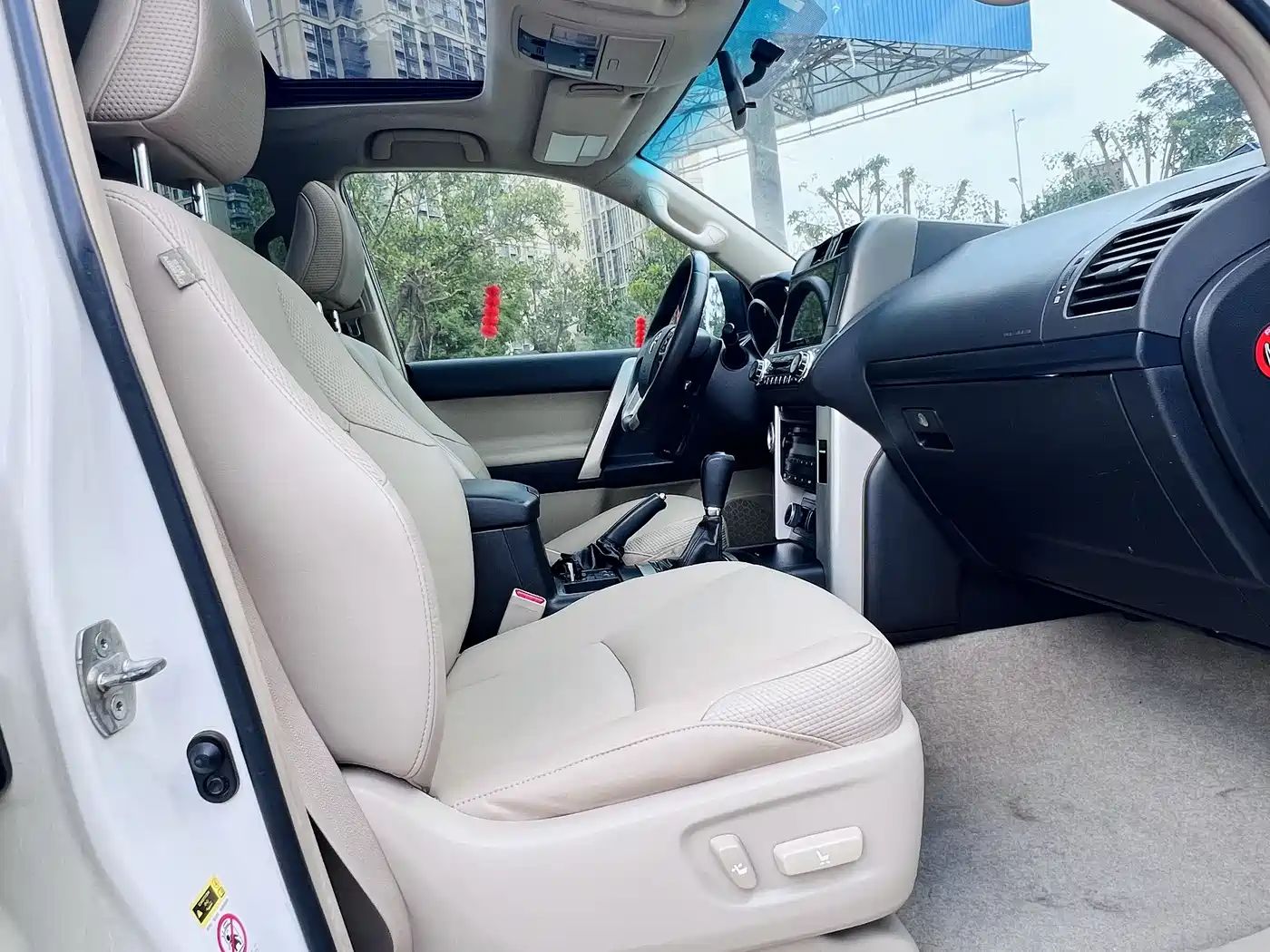 Toyota Prado 2010 4.0L Automatic TX фото 14
