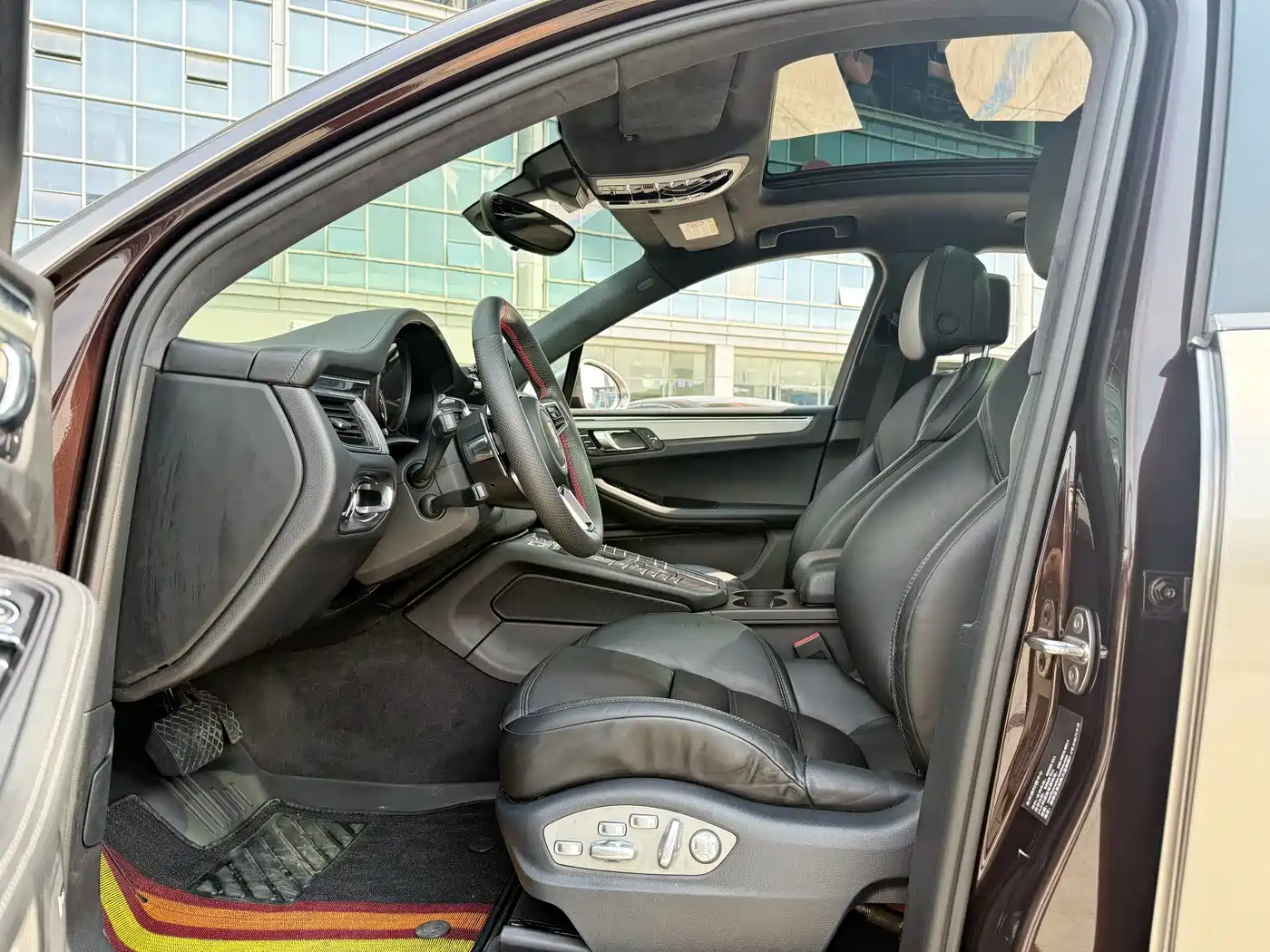 Porsche Macan 2014 Macan Turbo 3.6T фото 10