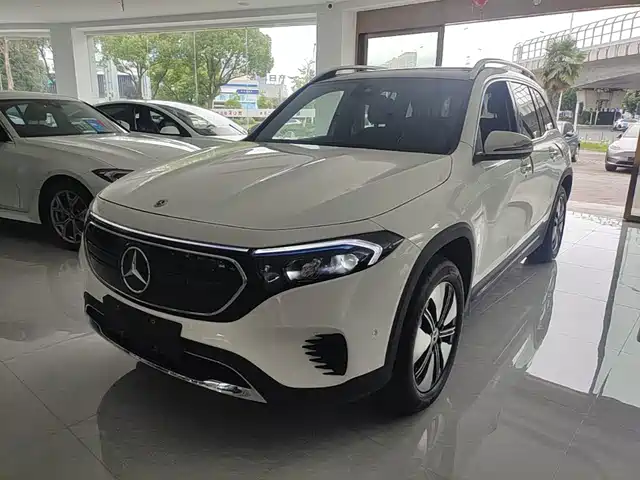 Mercedes-Benz EQB 2023