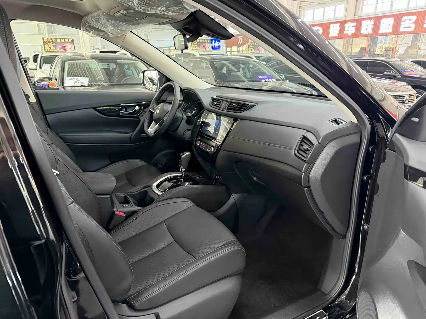 NISSAN QIJUN