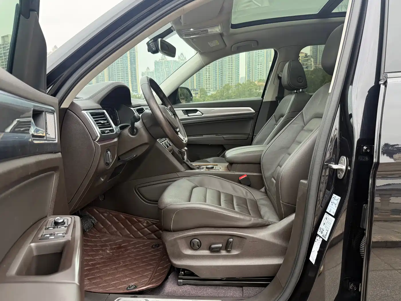 Volkswagen Teramont 2020 380TSI 4WD Luxury Edition China VI фото 13
