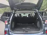 Photo 9 - Ford Escape