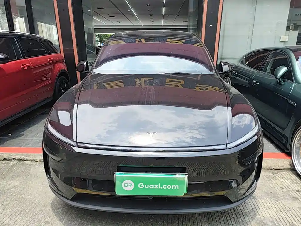 Tesla Model Y L 2026 2025 Facelift Long Range AWD