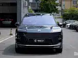 Фото 2 - NIO ES8