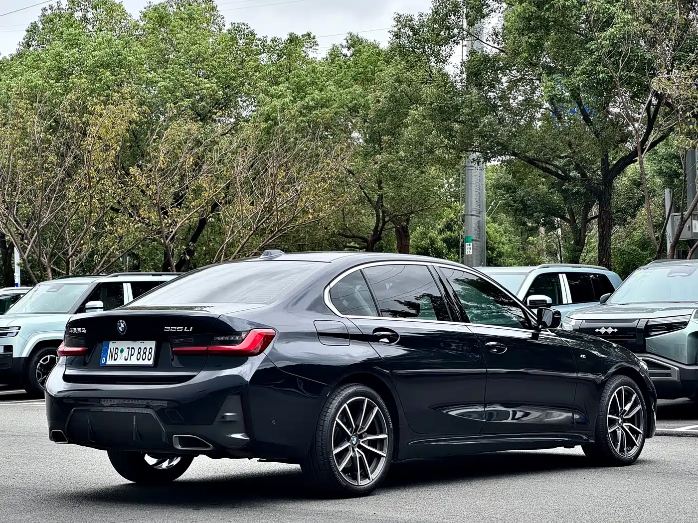 BMW 3 Series 2024 325Li M Sport Package фото 17