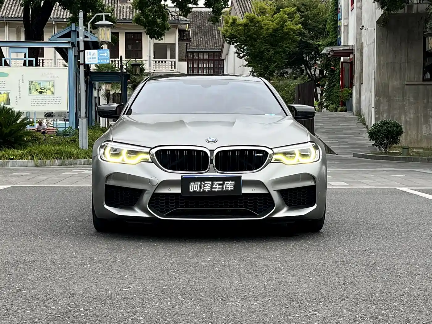 BMW M5