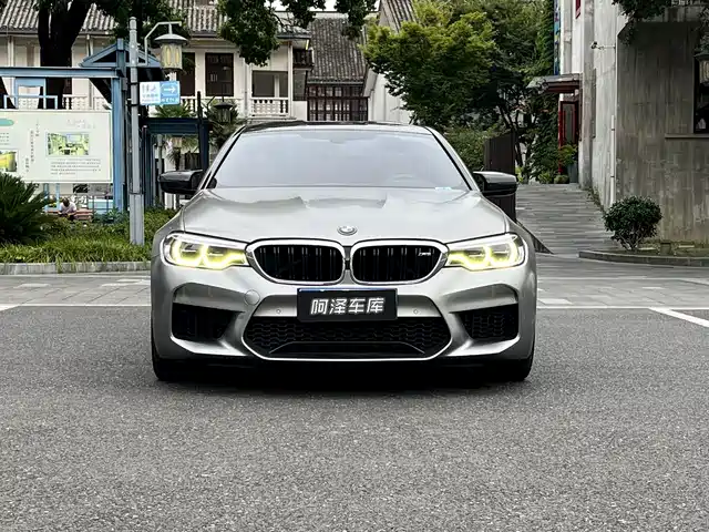 BMW M5 2019