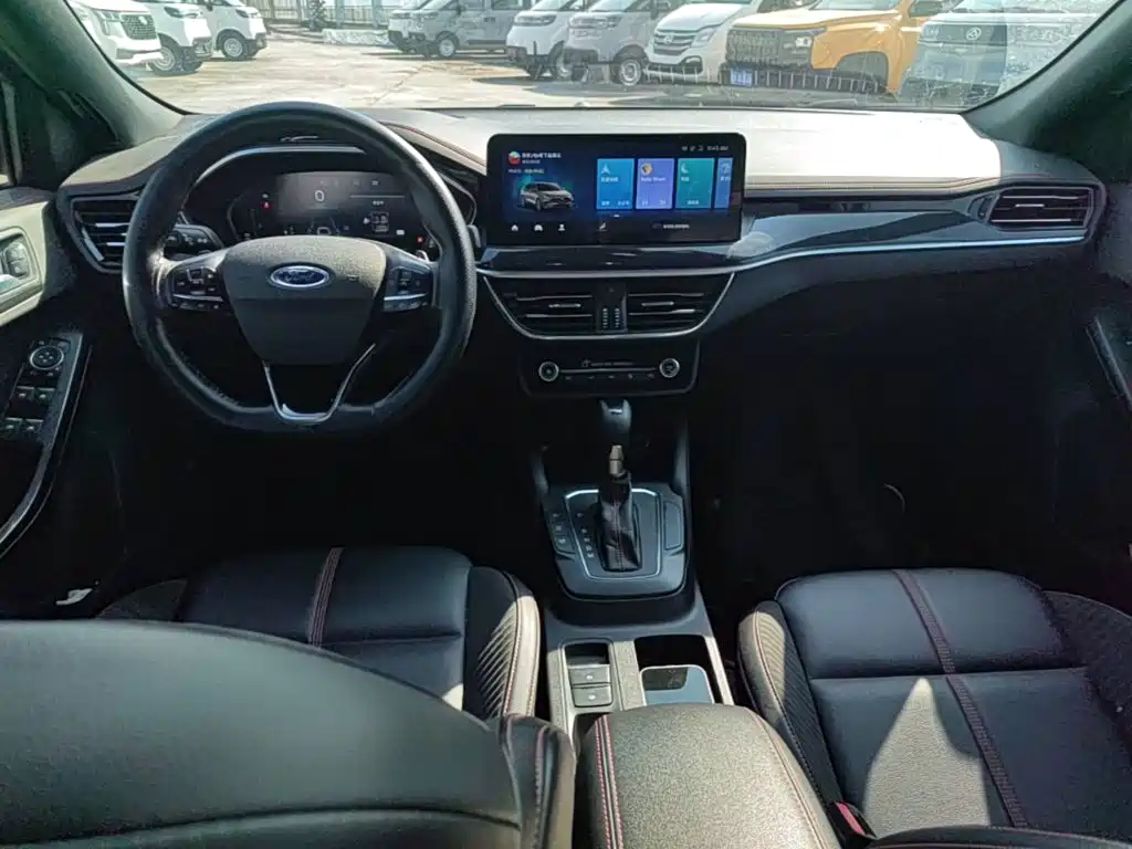 Photo 10 - Ford Focus