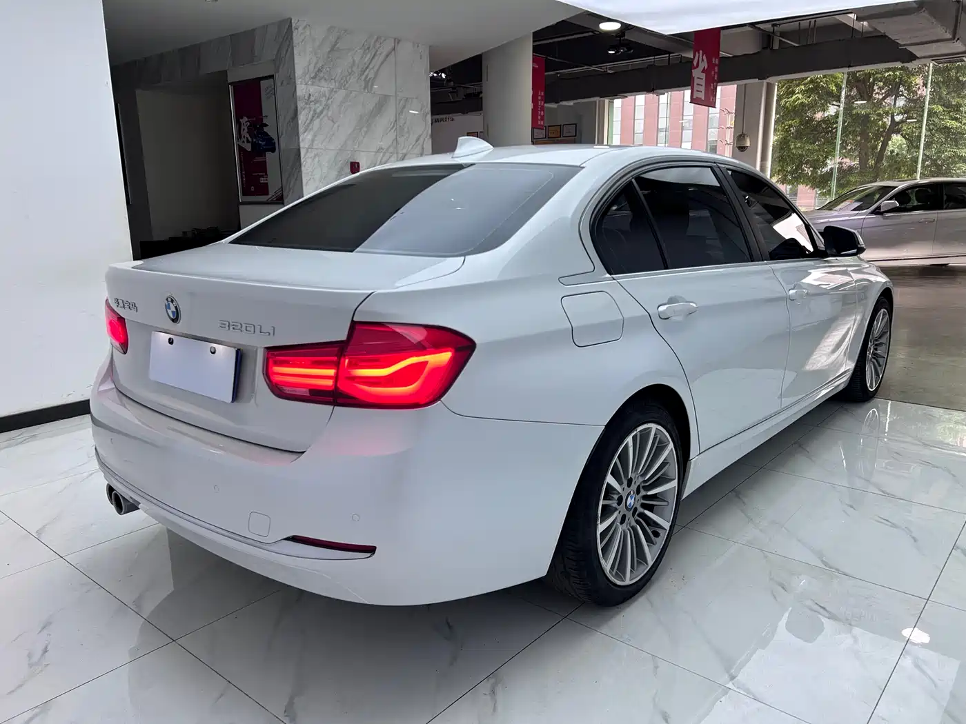 BMW 3 Series 2019 320Li Fashion Type фото 7