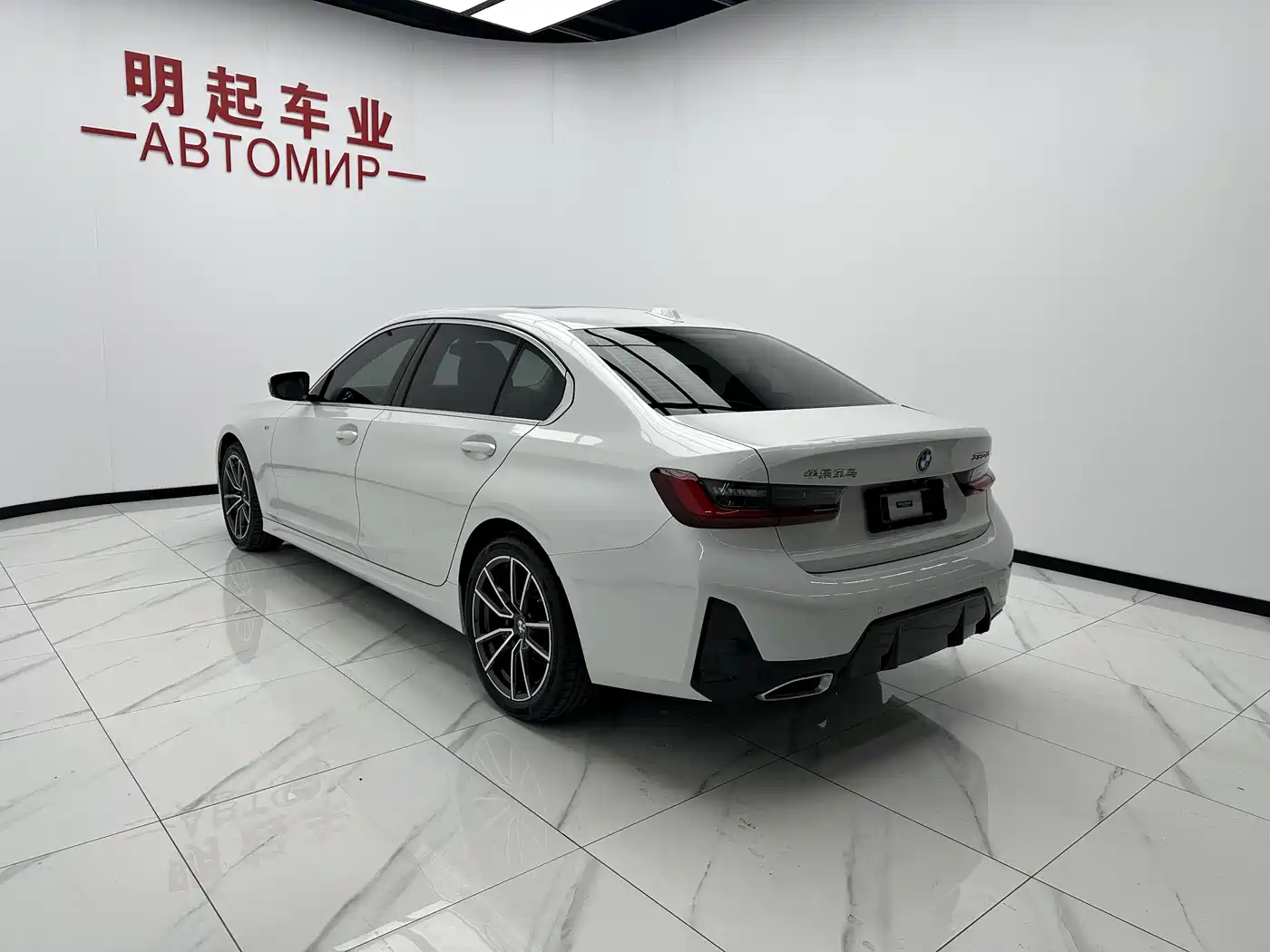 BMW 3 Series 2023 320Li M Sport Package фото 8