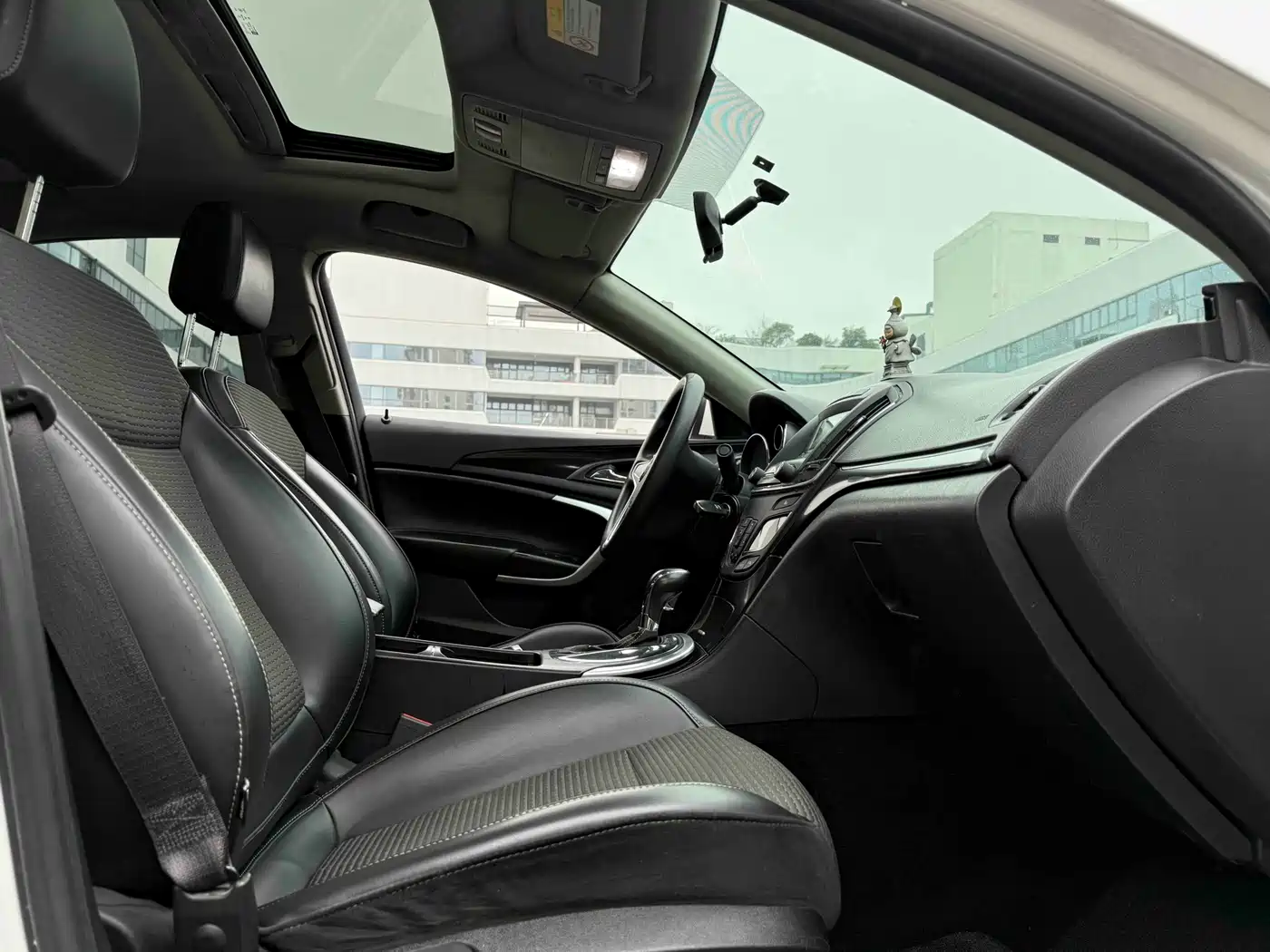 Buick Regal 2015 1.6T Leading Tech Edition фото 6