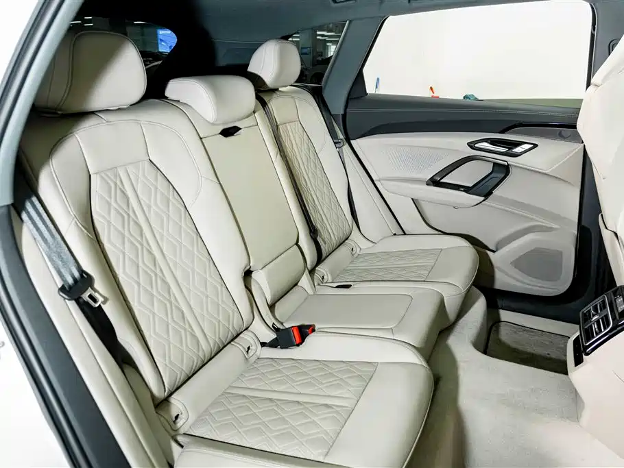 Audi Q5L 2026 2026 Model Base Version