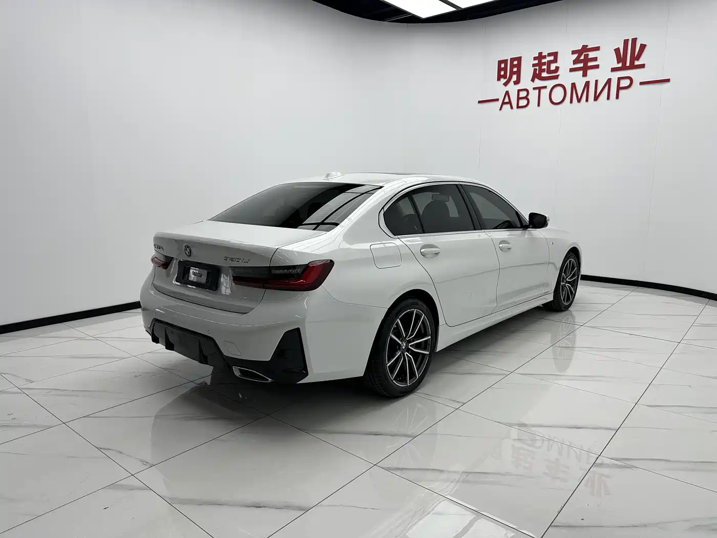 BMW 3 Series 2023 320Li M Sport Package фото 9