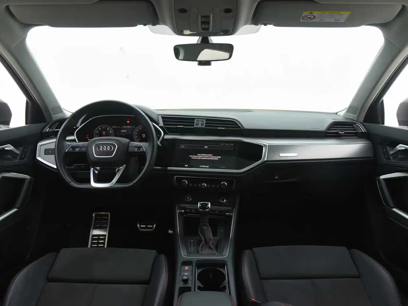 Фото 7 - Audi Q3