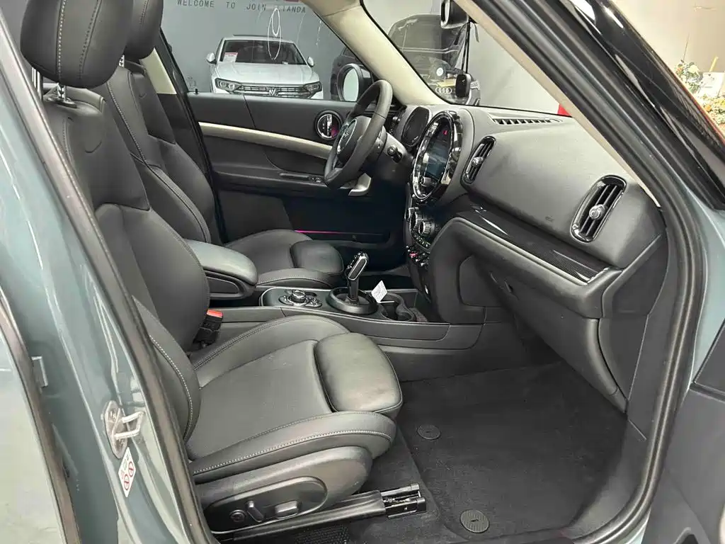 Photo 18 - MINI COUNTRYMAN