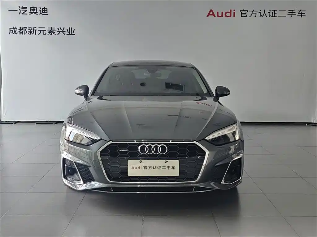 Audi A5 (Import) 2023 Sportback 40 TFSI quattro Luxury Dynamic фото 2