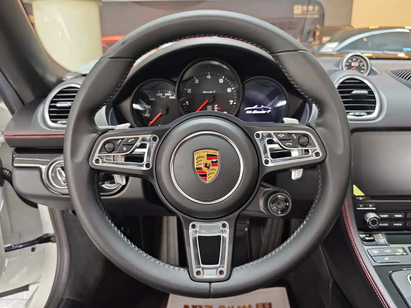 Porsche 718 2019 Boxster T 2.0T фото 5
