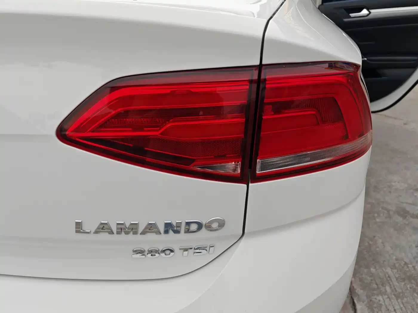Volkswagen Lamando 2018 280TSI DSG Comfort Edition фото 15