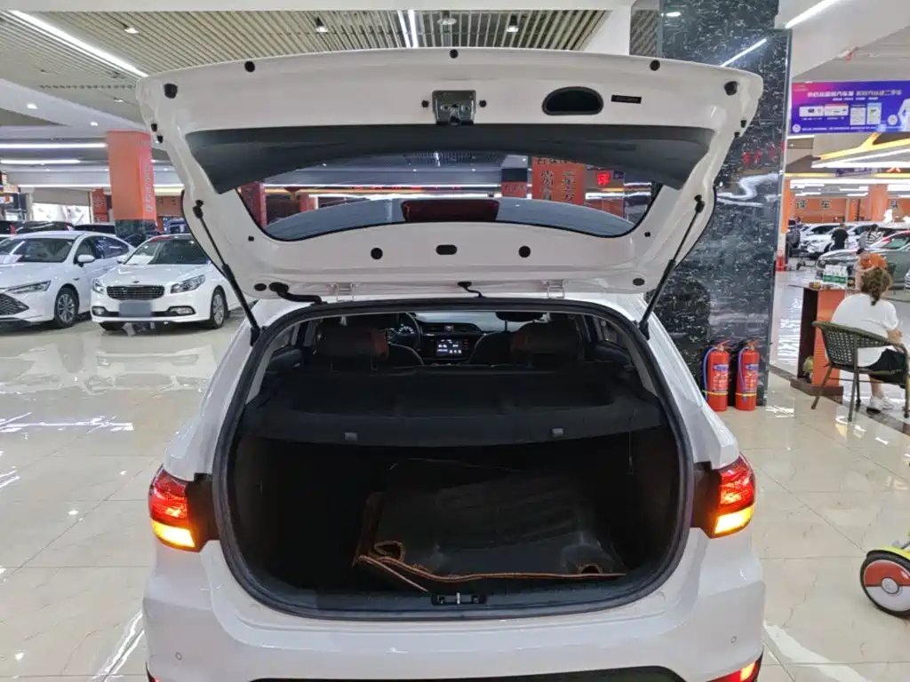 Kia KX CROSS 2019 2018 1.6L Automatic Smart Sunroof Edition