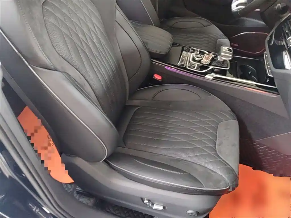 Hongqi HS5 2022 Facelift 2.0T Smart Flag Enjoyment Edition фото 25