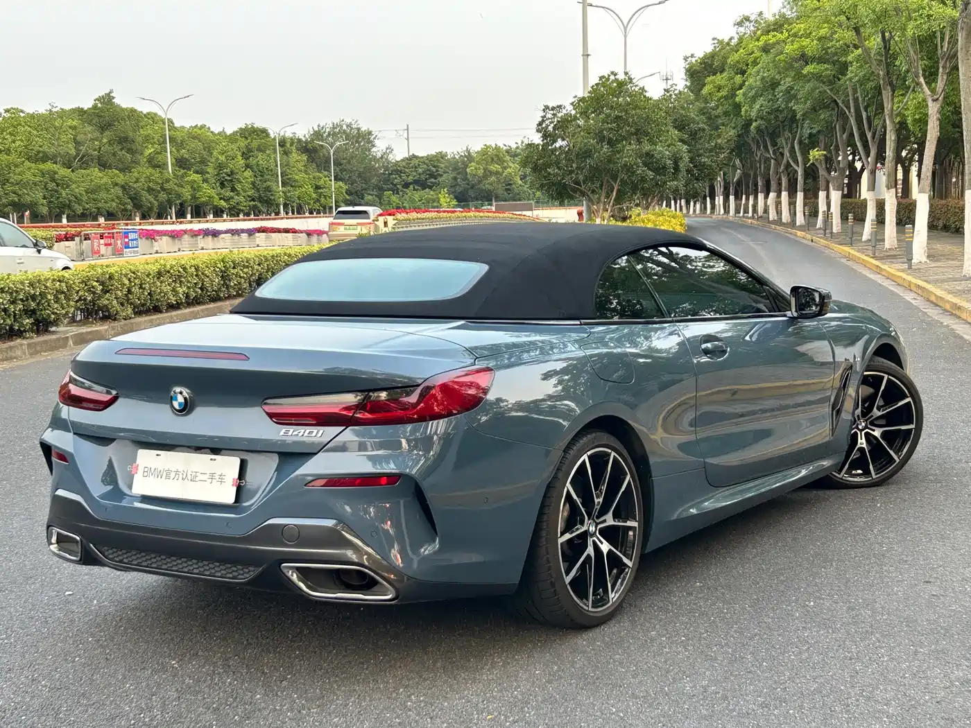 BMW 8 Series 2019 840i Convertible M Sport фото 6