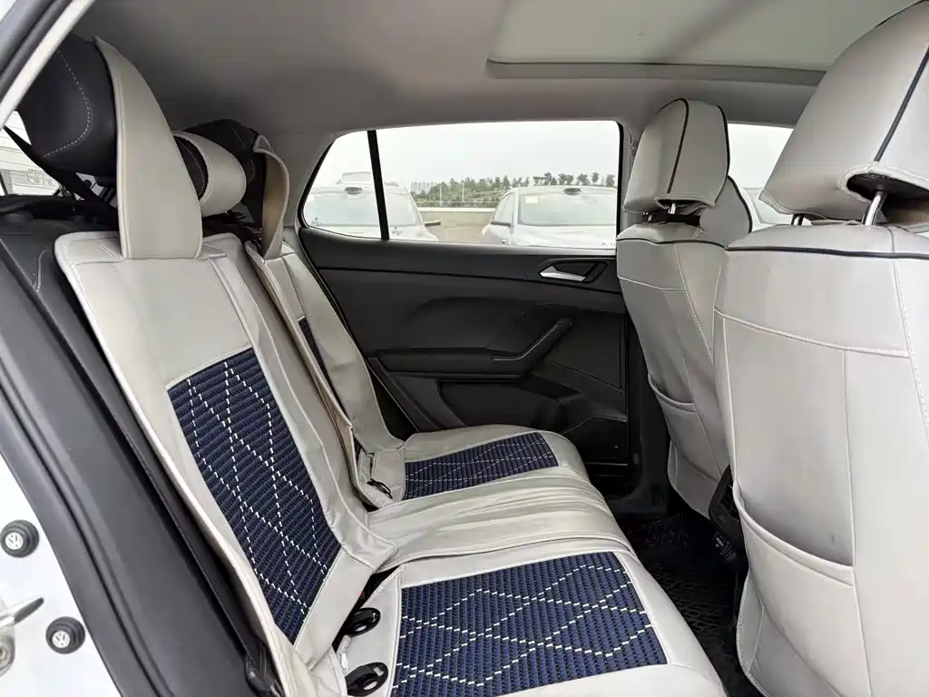 Volkswagen Tacqua 2023 2021 1.5L Automatic Smart Connect Edition