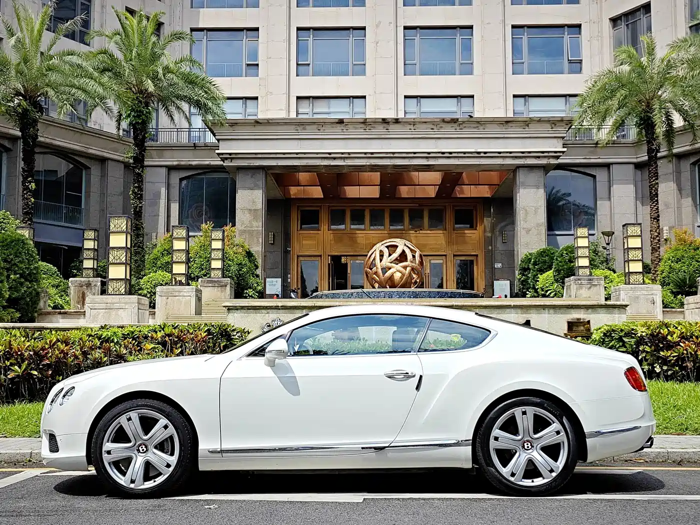 Bentley Continental 2013 2012 4.0T GT V8