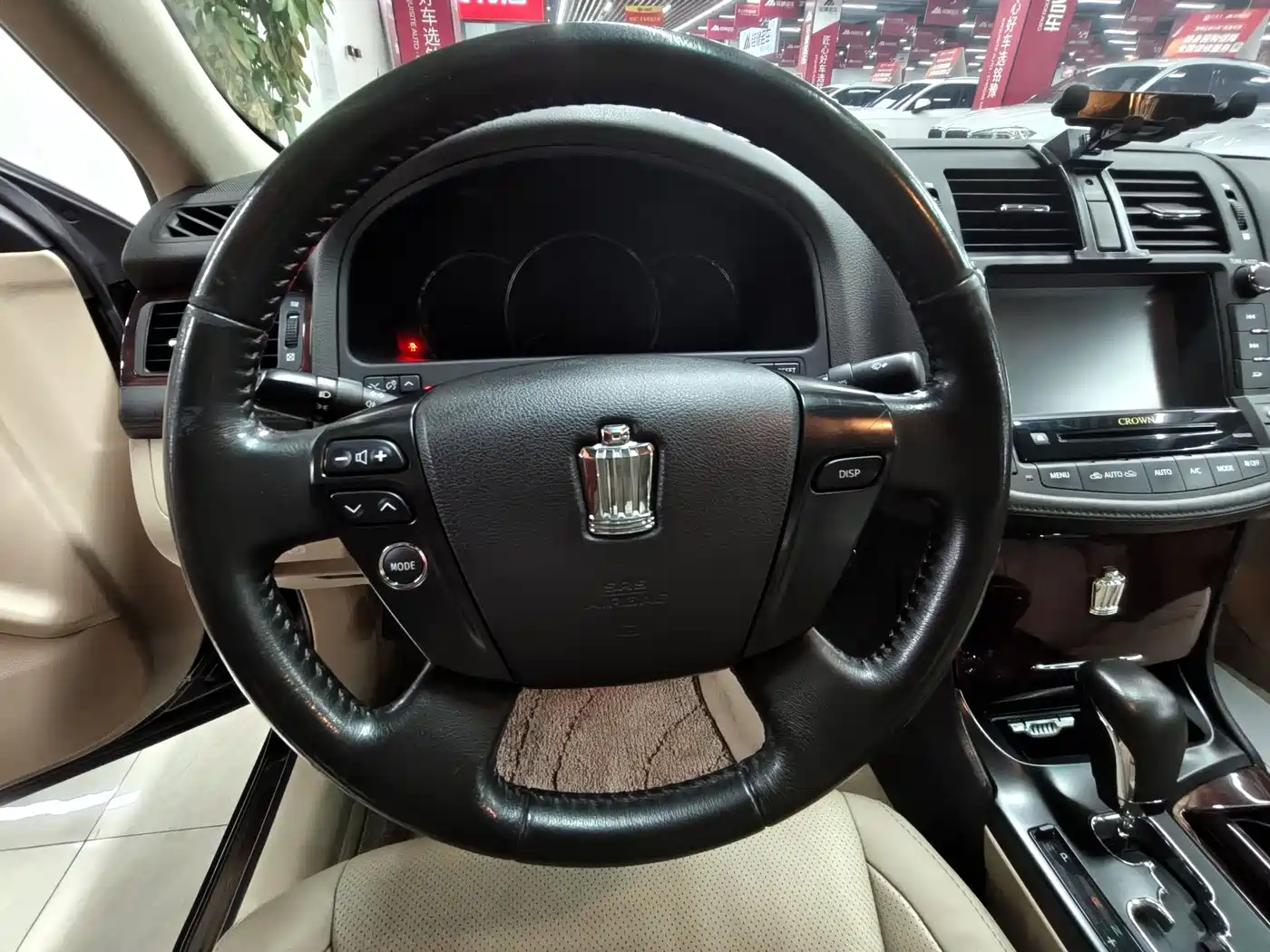 Toyota Crown 2011 2.5L Royal Leather Sunroof Special Edition фото 18