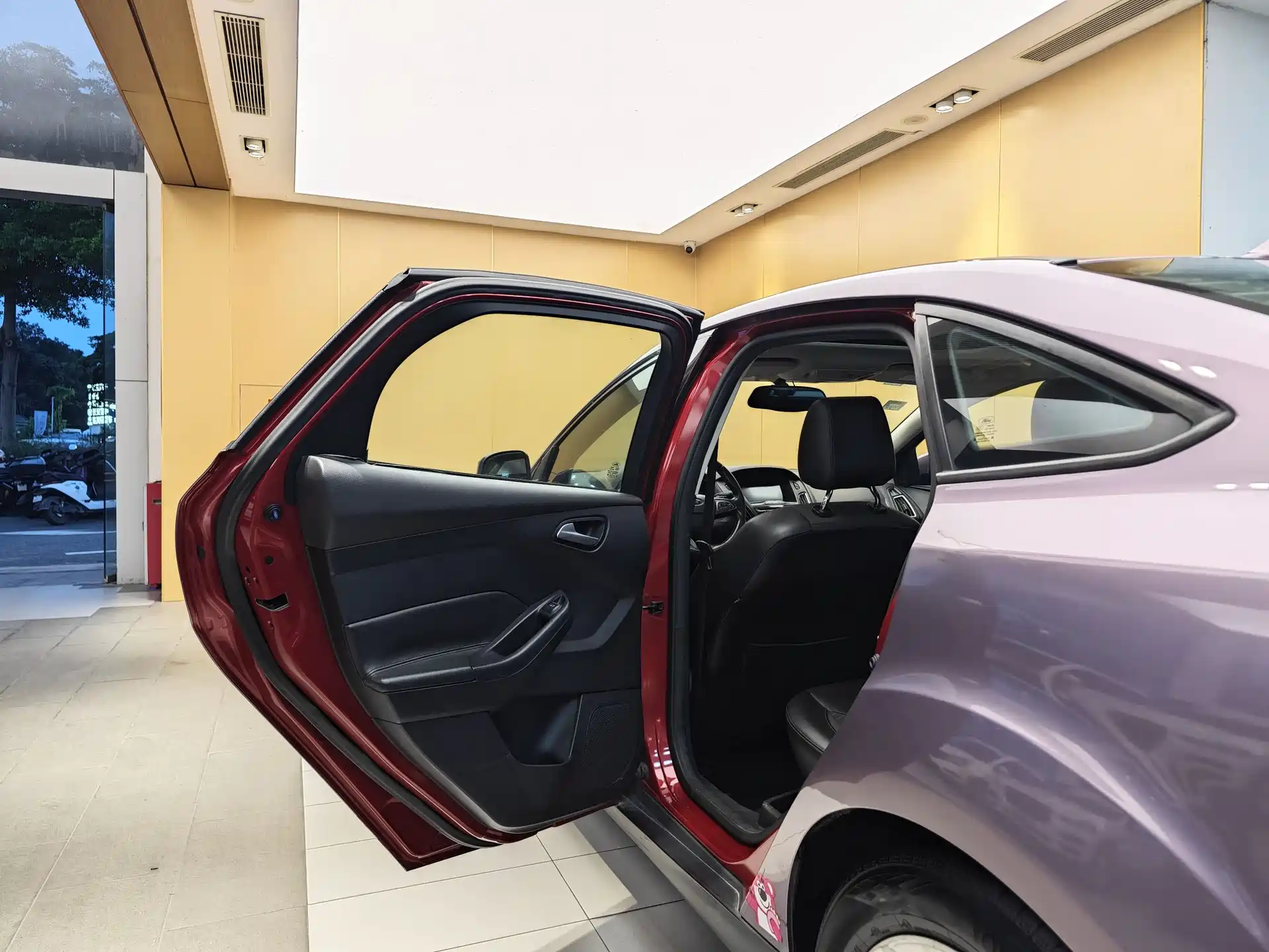 Фото 20 - Ford Focus