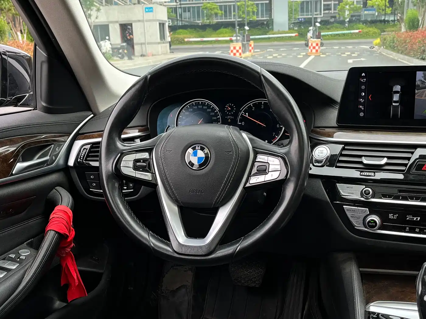 BMW 5 Series 2018 525Li Luxury Package фото 14