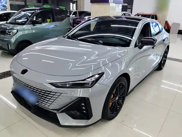 Changan UNI-V 1.5T, Премиум