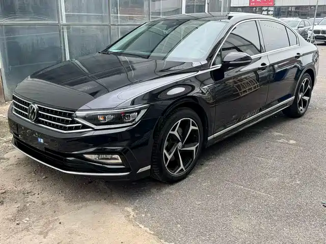 Volkswagen Magotan 2023 Model 2 Million Commemorative Edition 330TSI DSG Luxury