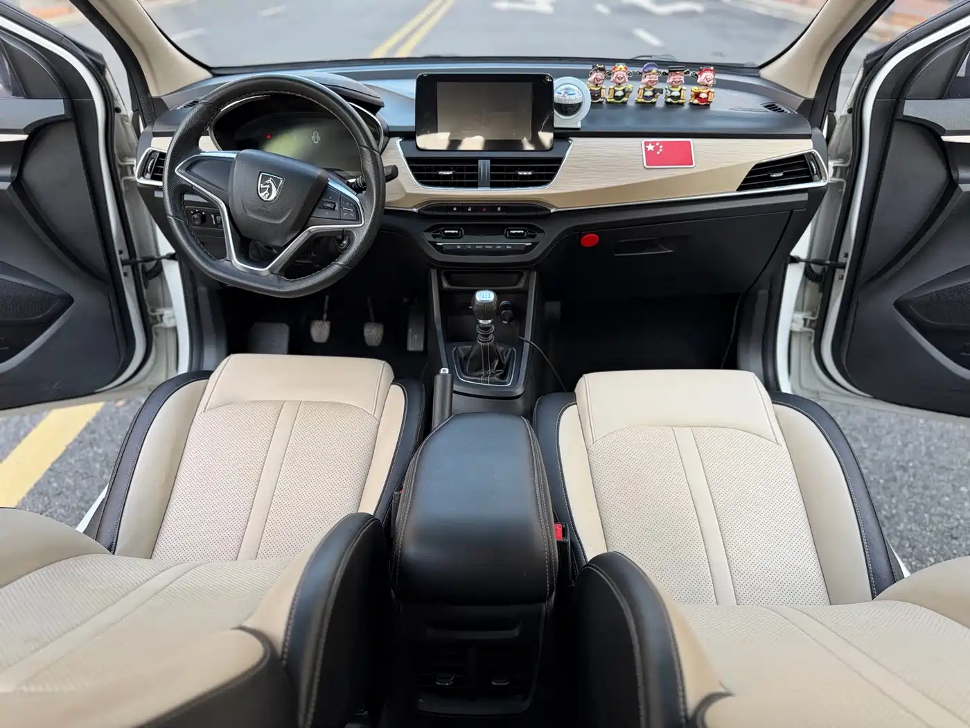 Baojun 360 2019 2018 1.5L Manual Luxury Model China V