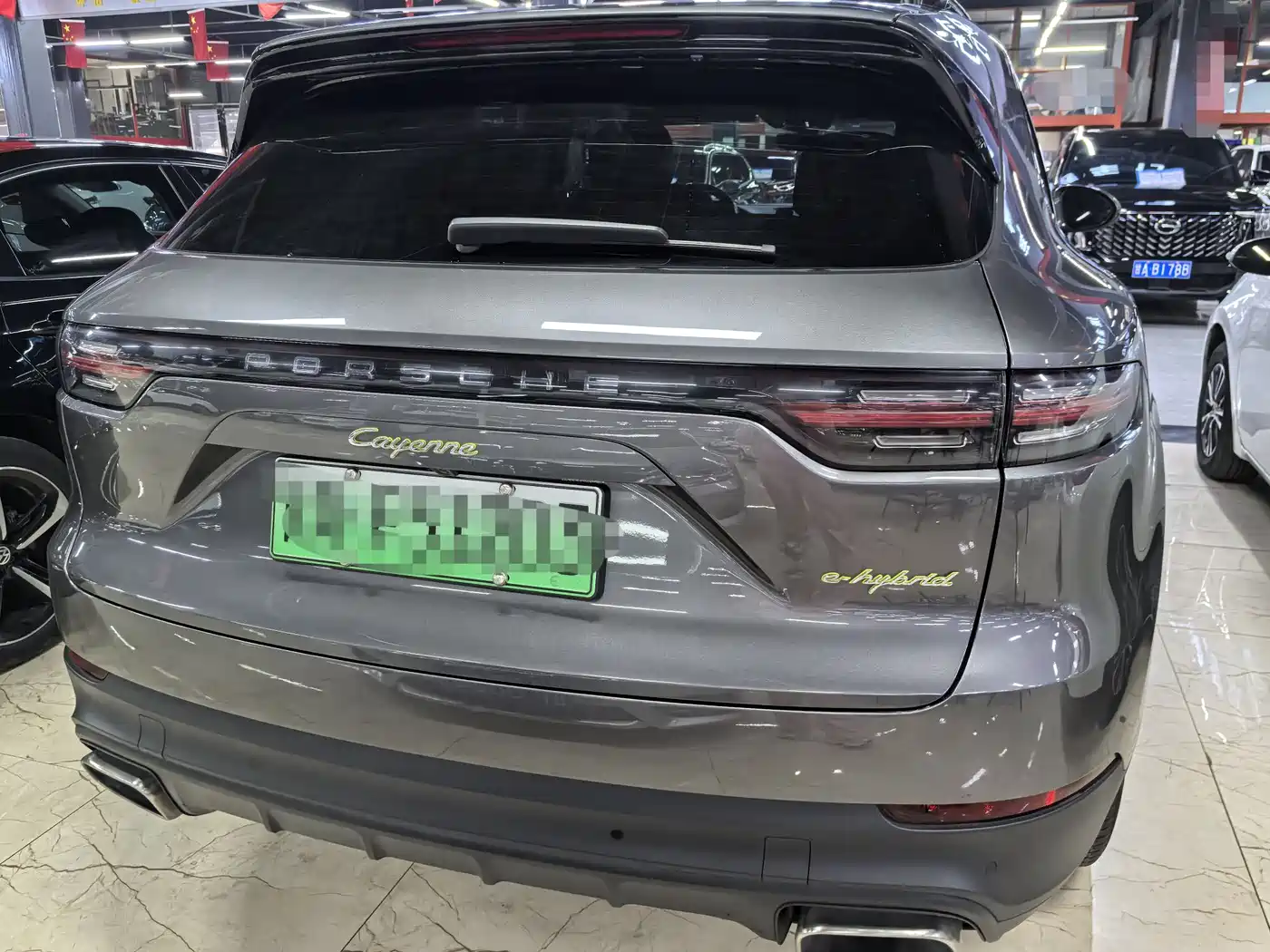 Porsche Cayenne New Energy 2019 Cayenne E-Hybrid 2.0T фото 5