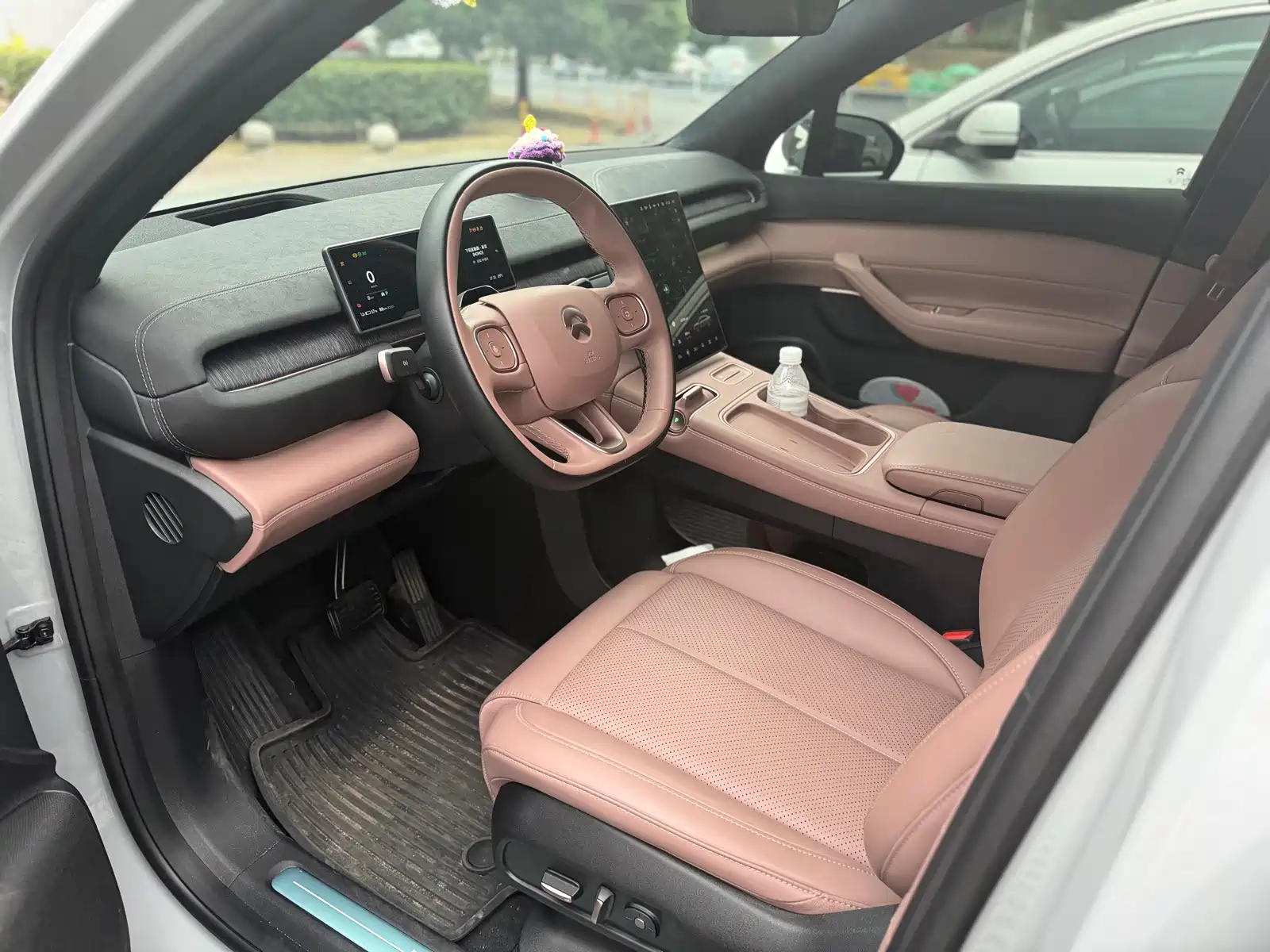 Фото 3 - NIO EC6