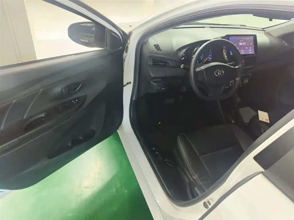 Toyota Vios 2017 1.5L CVT Pioneer фото 16