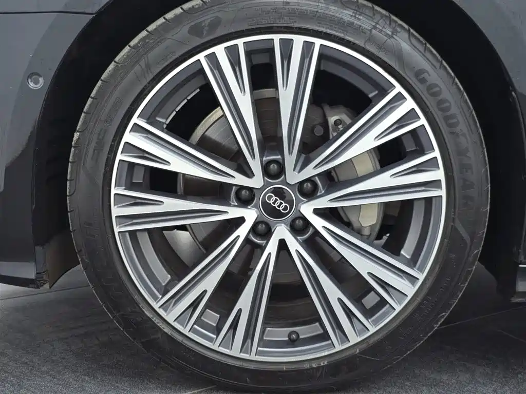 Audi A6L 2024 45 TFSI Premium Dynamic фото 14