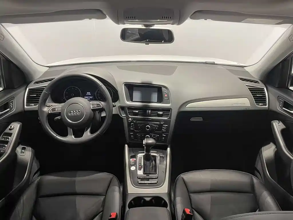 Audi Q5 2018 2017 Plus 40 TFSI Progressive