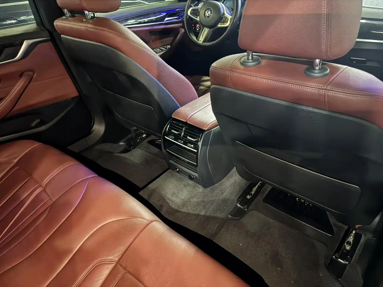 BMW 5 Series 2019 530Li Leading M Sport Package фото 9