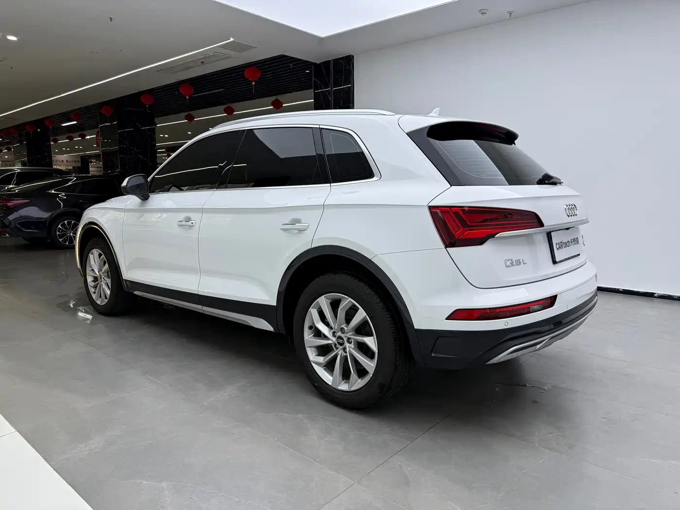 Audi Q5L 2023 40T Luxury Elegance фото 4