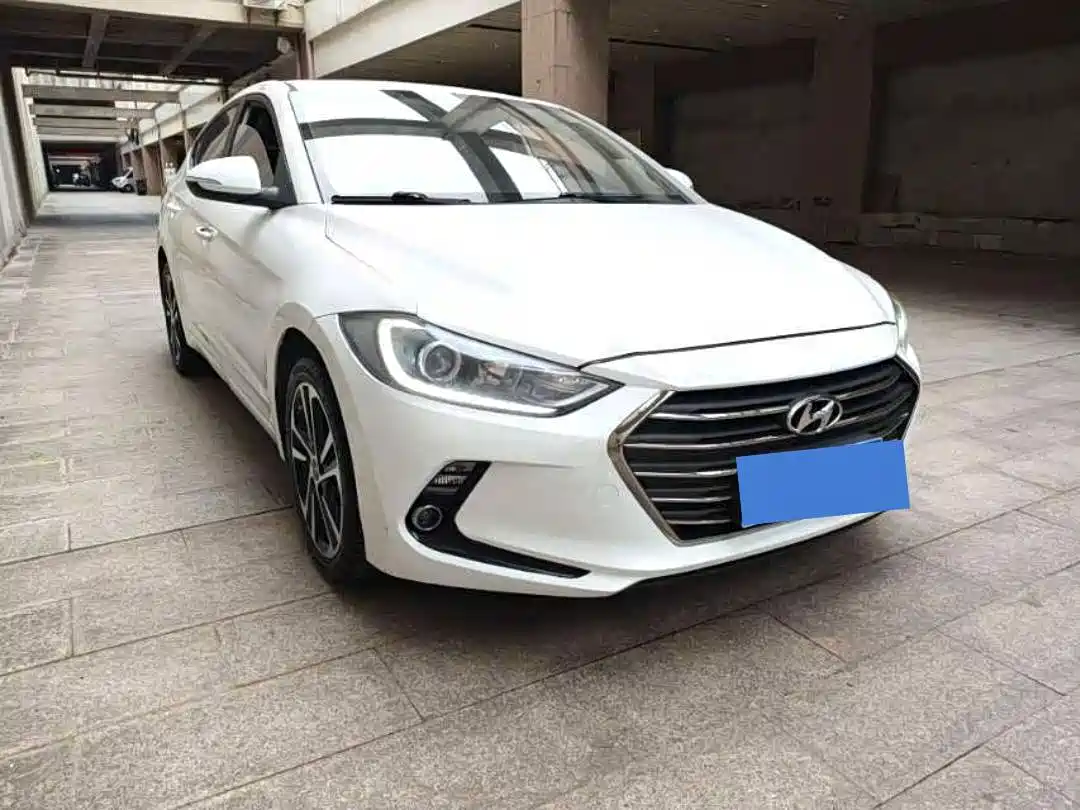 Hyundai Elantra 2016 Model 1.6L Automatic Smart Elite фото 3