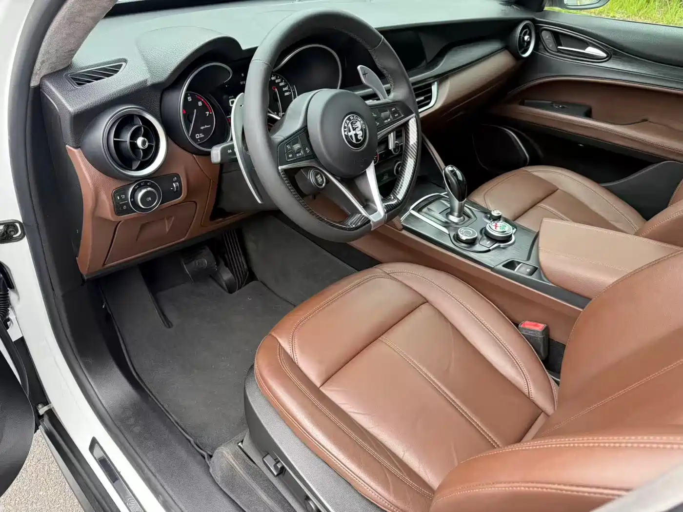 Alfa Romeo Stelvio 2018 2017 2.0T 280HP Luxury