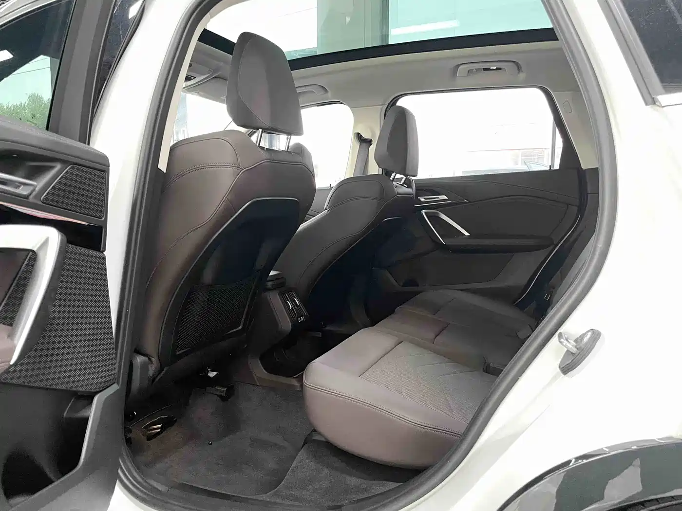 BMW X1 2023 sDrive20Li X Design Package фото 9